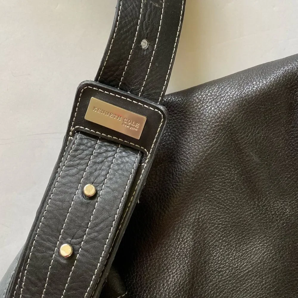 Kenneth Cole Black Leather Messenger Bag